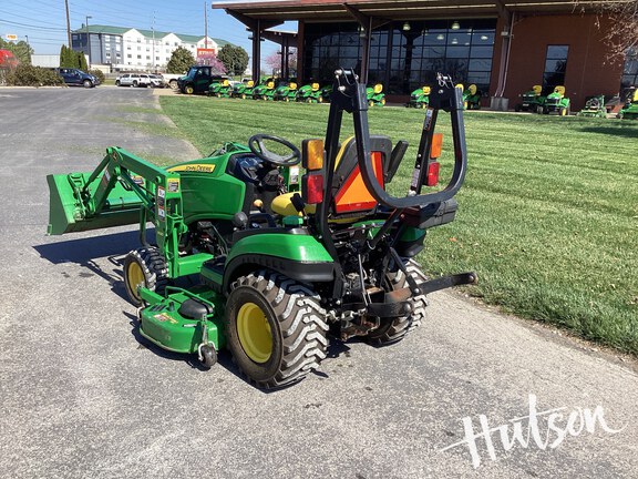 Photo of 2016 John Deere 1025R