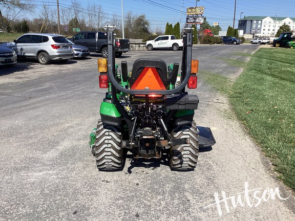 Photo of 2016 John Deere 1025R