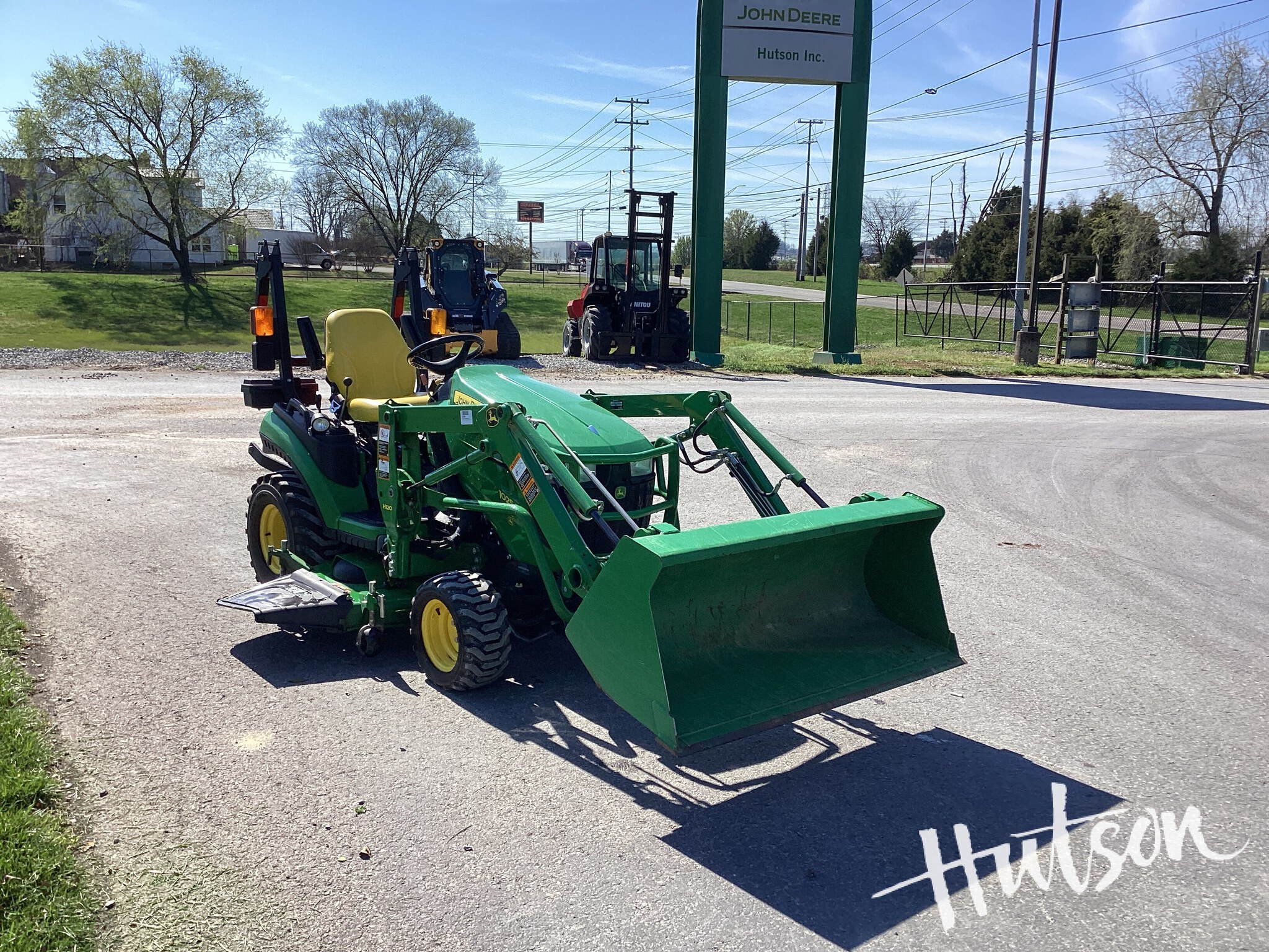 2016 John Deere 1025R