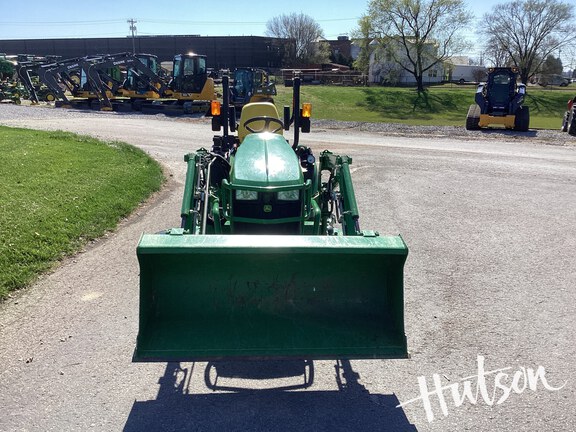 Photo of 2016 John Deere 1025R