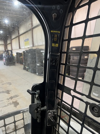 Used 2023 Bobcat S650 Skid Steer Loaders at Horizon Ag & Turf in Lloydminster, AB - Photo25