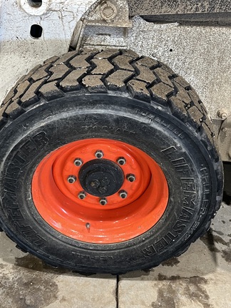 Used 2023 Bobcat S650 Skid Steer Loaders at Horizon Ag & Turf in Lloydminster, AB - Photo13