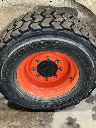 Used 2023 Bobcat S650 Skid Steer Loaders at Horizon Ag & Turf in Lloydminster, AB - Photo11