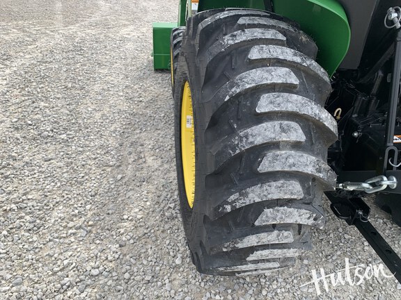 Photo of 2025 John Deere 3032E