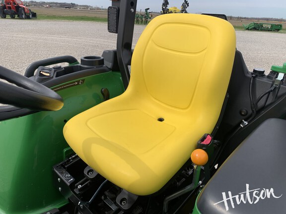 Photo of 2025 John Deere 3032E