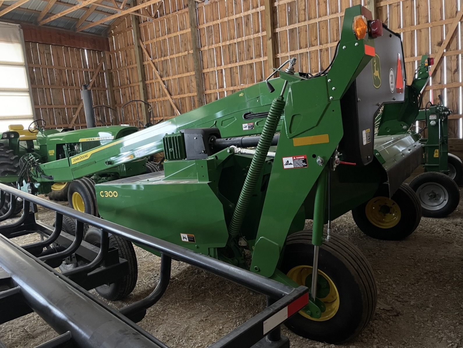 2022 John Deere C300 Image 5