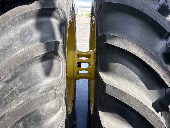 Used 2025 John Deere 9R 540 Articulated 4WD Tractors at Horizon Ag & Turf in Lloydminster, AB - Photo8