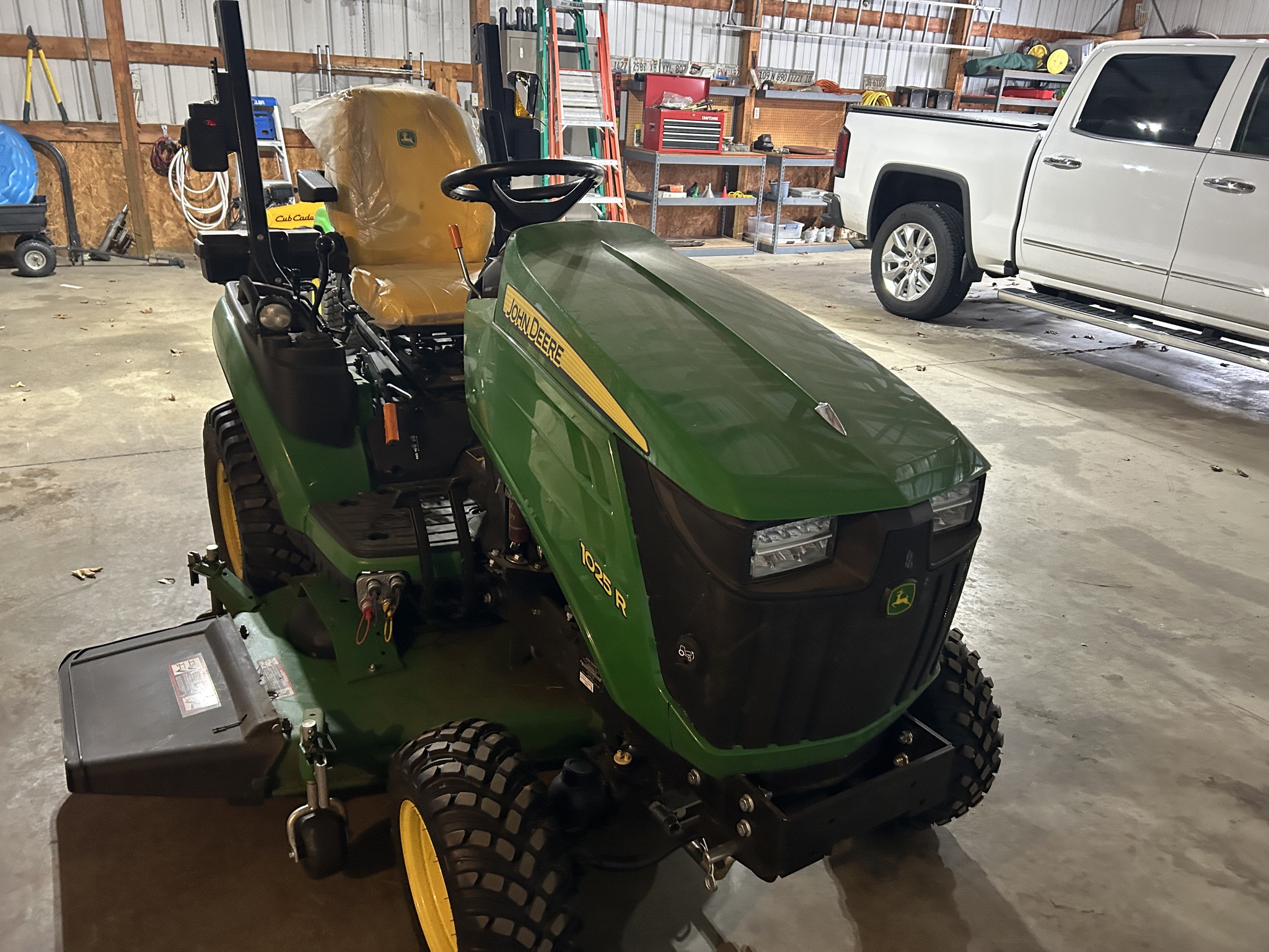  2024 John Deere 1025R at Heritage Tractor in Streator, IL