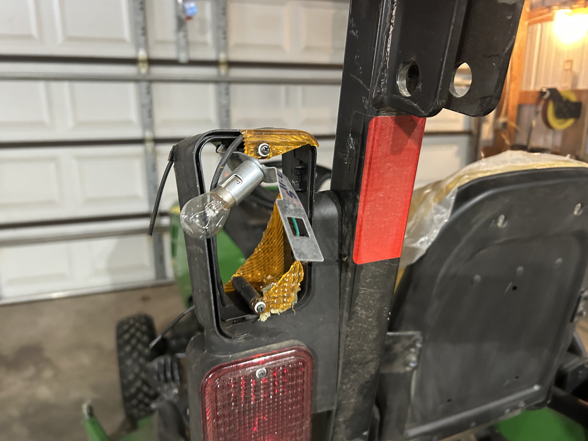  2024 John Deere 1025R at Heritage Tractor in Streator, IL