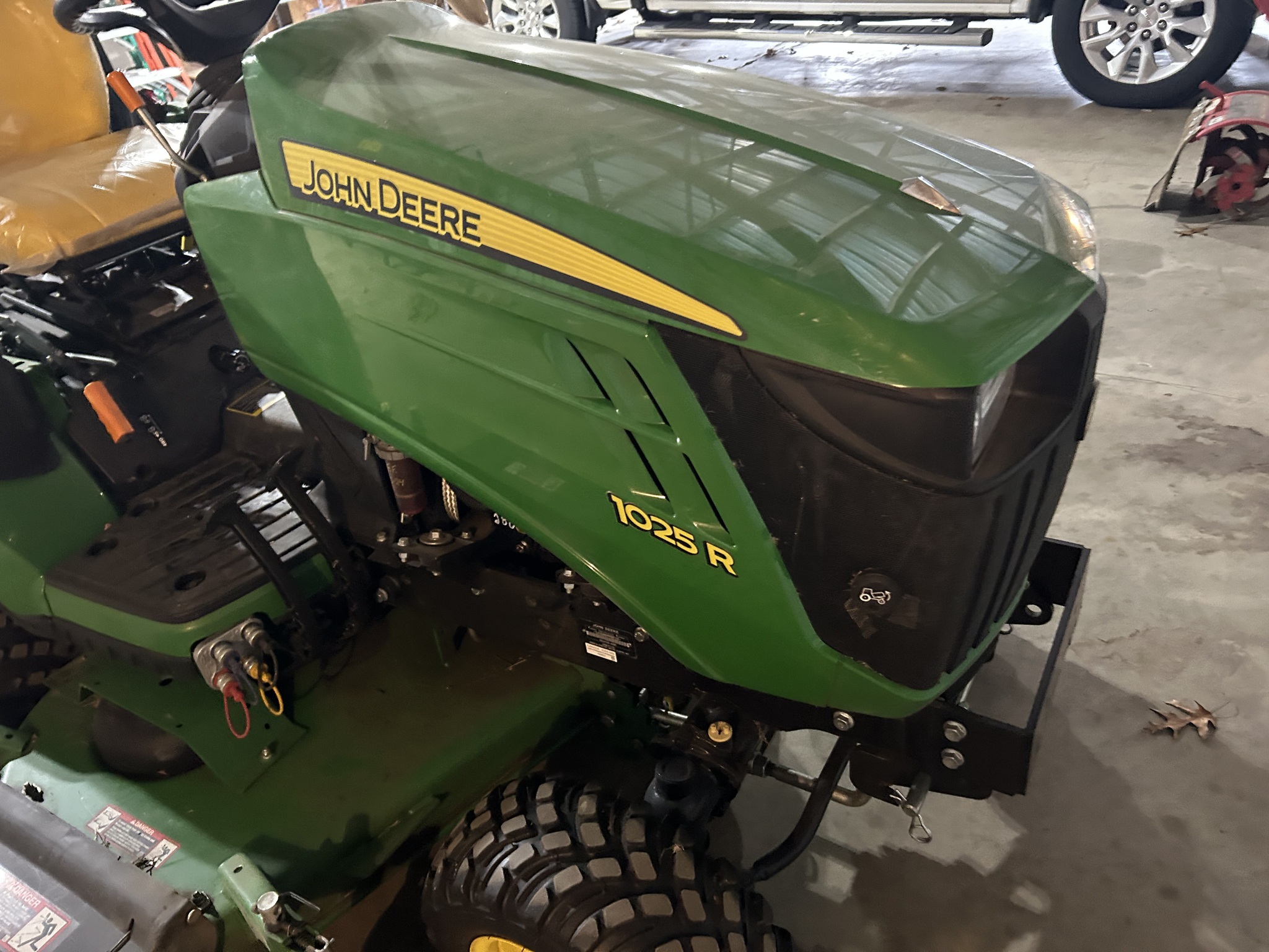 2024 John Deere 1025R at Heritage Tractor in Streator, IL