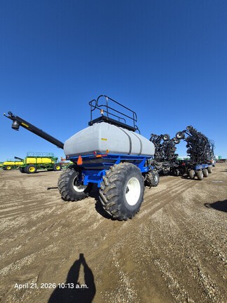 Used 2012 New Holland P2070 Air Drills and Seeders at Horizon Ag & Turf in Lloydminster, AB - Photo5