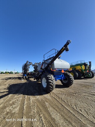 Used 2012 New Holland P2070 Air Drills and Seeders at Horizon Ag & Turf in Lloydminster, AB - Photo6