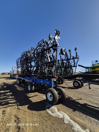 Used 2012 New Holland P2070 Air Drills and Seeders at Horizon Ag & Turf in Lloydminster, AB - Photo10
