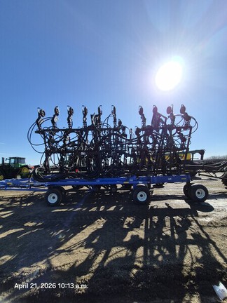 Used 2012 New Holland P2070 Air Drills and Seeders at Horizon Ag & Turf in Lloydminster, AB - Photo11