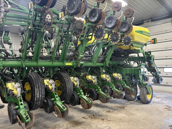 Used 2010 John Deere 1790 Planters: Drawn at Koenig Equipment in Oxford, OH - Photo0