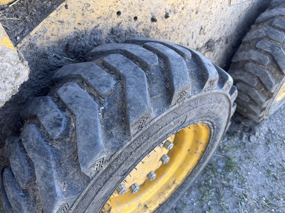 2021 John Deere 318G - Photo7