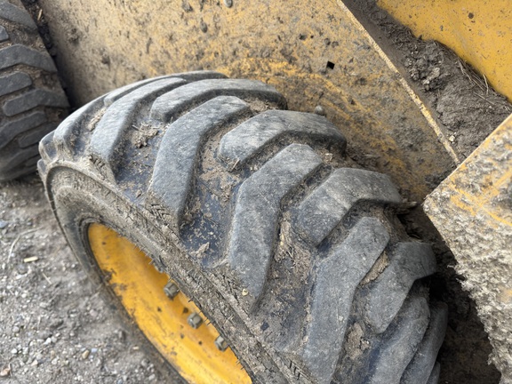 2021 John Deere 318G - Photo8