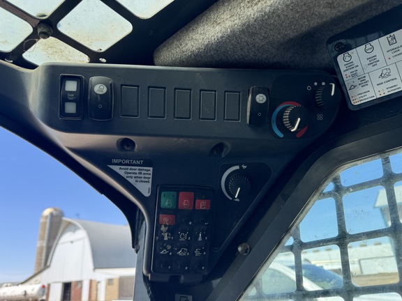 2021 John Deere 318G - Photo12