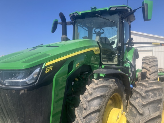 Photo of 2022 John Deere 8R 310