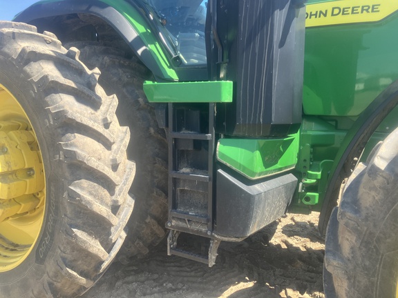 Photo of 2022 John Deere 8R 310