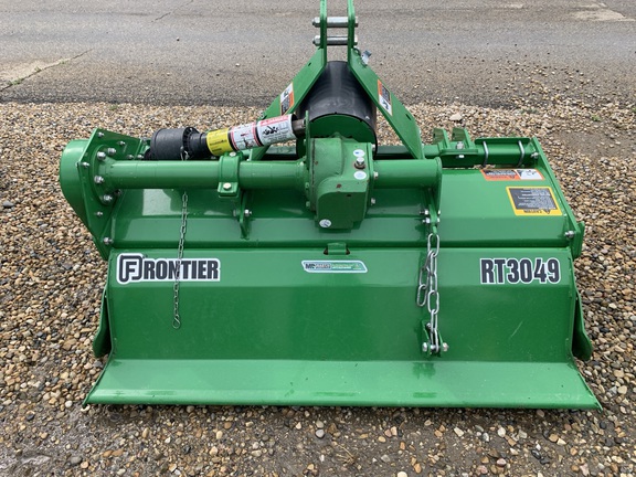 Used 2021 Frontier RT3049 Compact Utility Tractor Attachments at Horizon Ag & Turf in Edmonton West, AB - Photo3