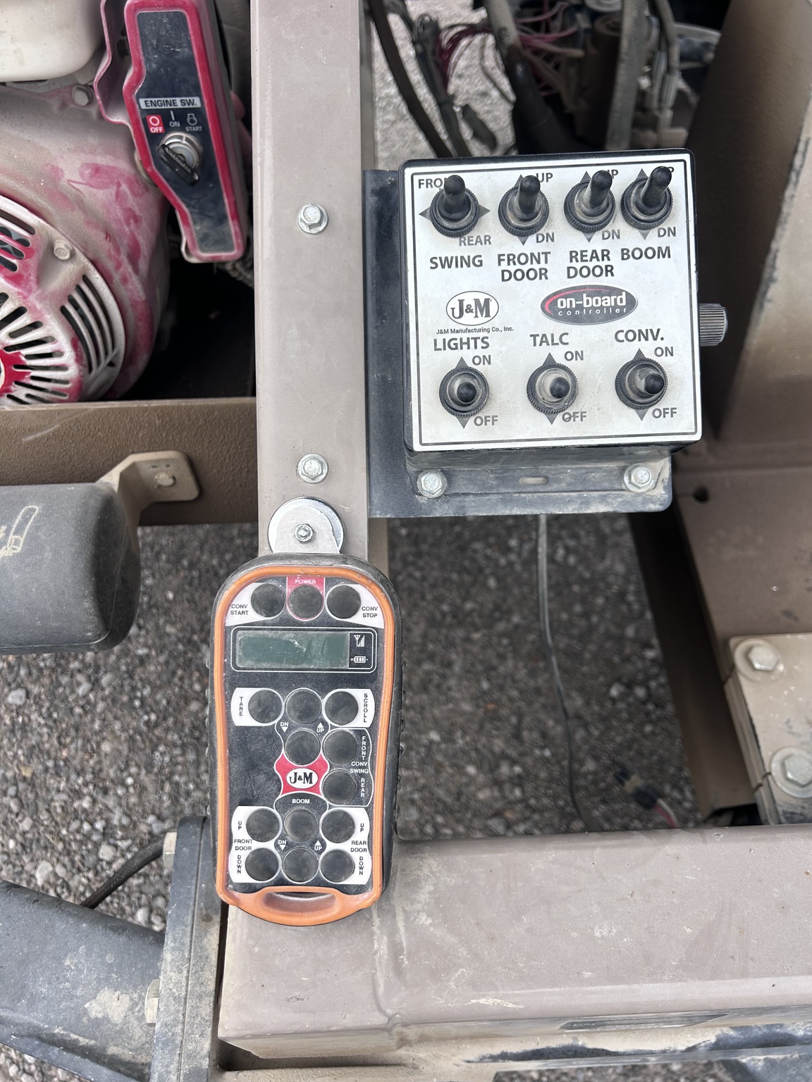 2015 J&M 375ST Image 7