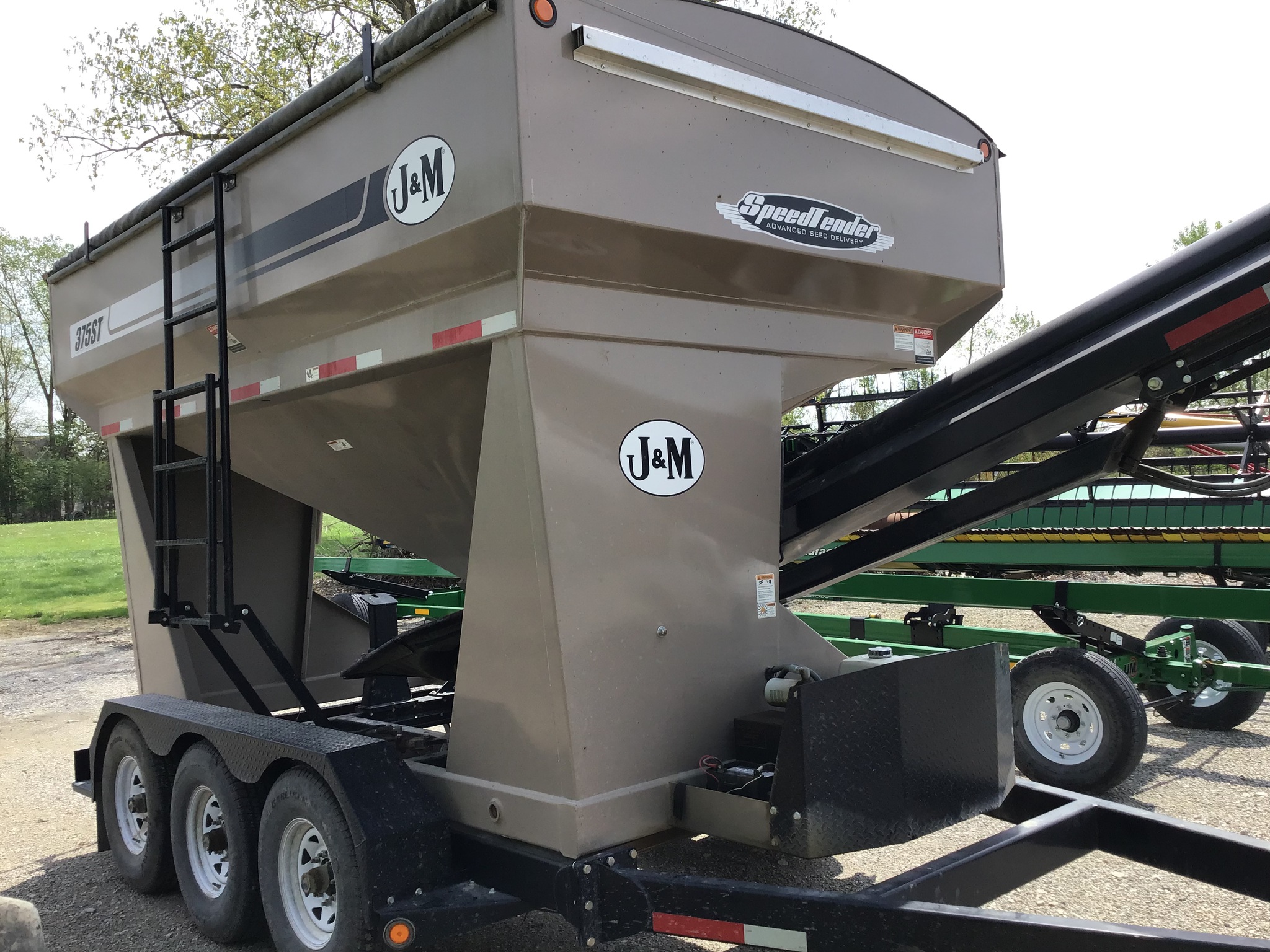 2015 J&M 375ST Image 2
