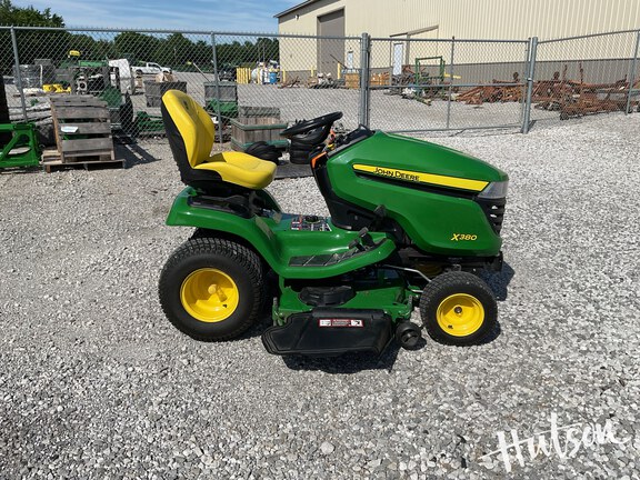 Photo of 2024 John Deere X380