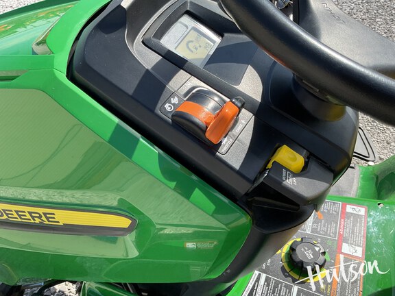 Photo of 2024 John Deere X380
