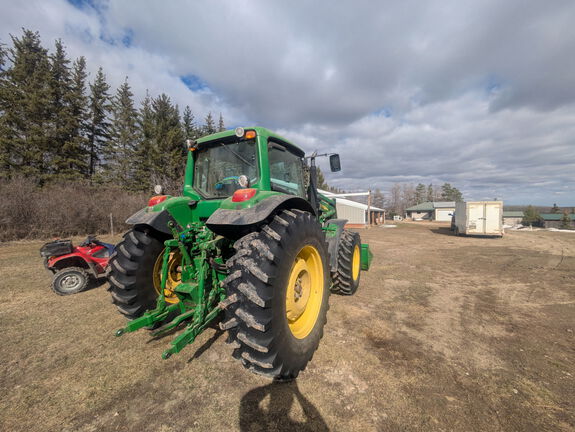 Used 2011 John Deere 7330 Row Crop Tractors at Horizon Ag & Turf in Mayerthorpe, AB - Photo24