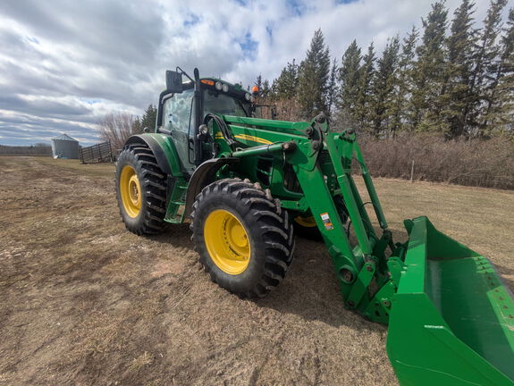 Used 2011 John Deere 7330 Row Crop Tractors at Horizon Ag & Turf in Mayerthorpe, AB - Photo1