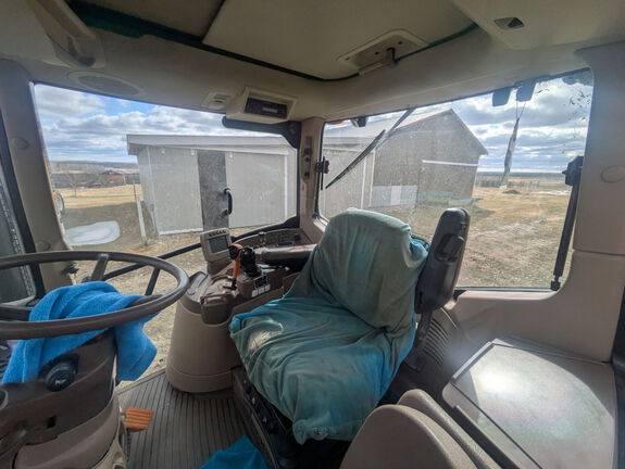 Used 2011 John Deere 7330 Row Crop Tractors at Horizon Ag & Turf in Mayerthorpe, AB - Photo23