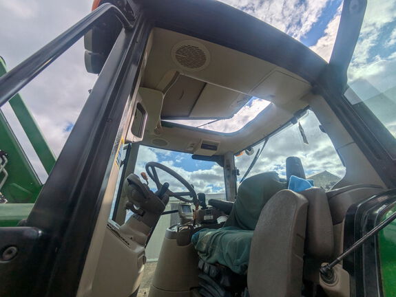 Used 2011 John Deere 7330 Row Crop Tractors at Horizon Ag & Turf in Mayerthorpe, AB - Photo8