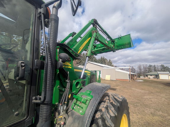 Used 2011 John Deere 7330 Row Crop Tractors at Horizon Ag & Turf in Mayerthorpe, AB - Photo6
