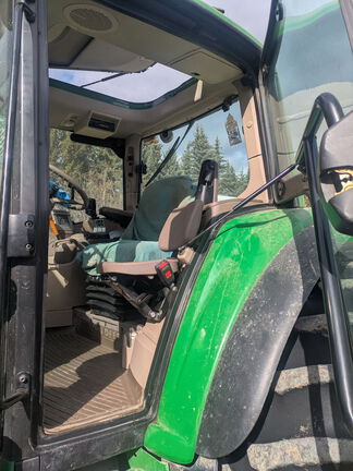Used 2011 John Deere 7330 Row Crop Tractors at Horizon Ag & Turf in Mayerthorpe, AB - Photo15