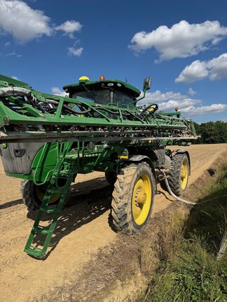 Photo of 2016 John Deere R4038