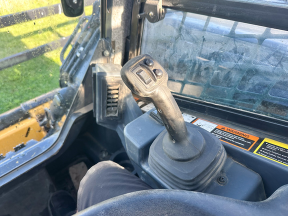 2024 John-Deere 325G