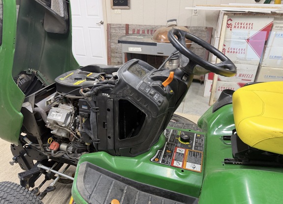2016 John Deere X734 - Photo5