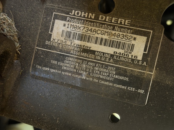 2016 John Deere X734 - Photo6