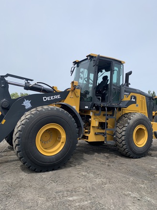 Photo of a 2024 John Deere 644 G
