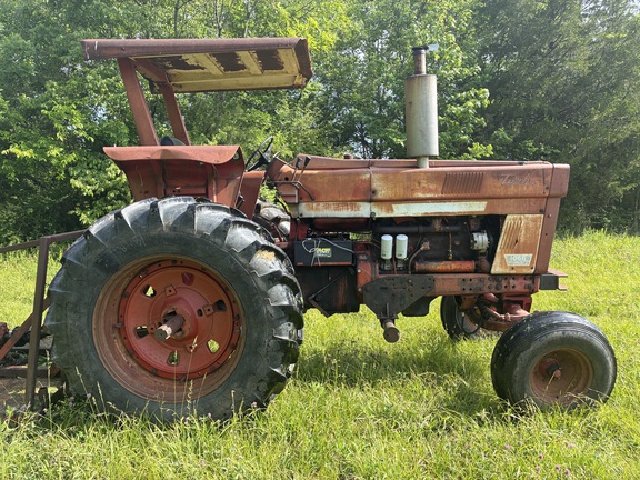 1975 International 1066