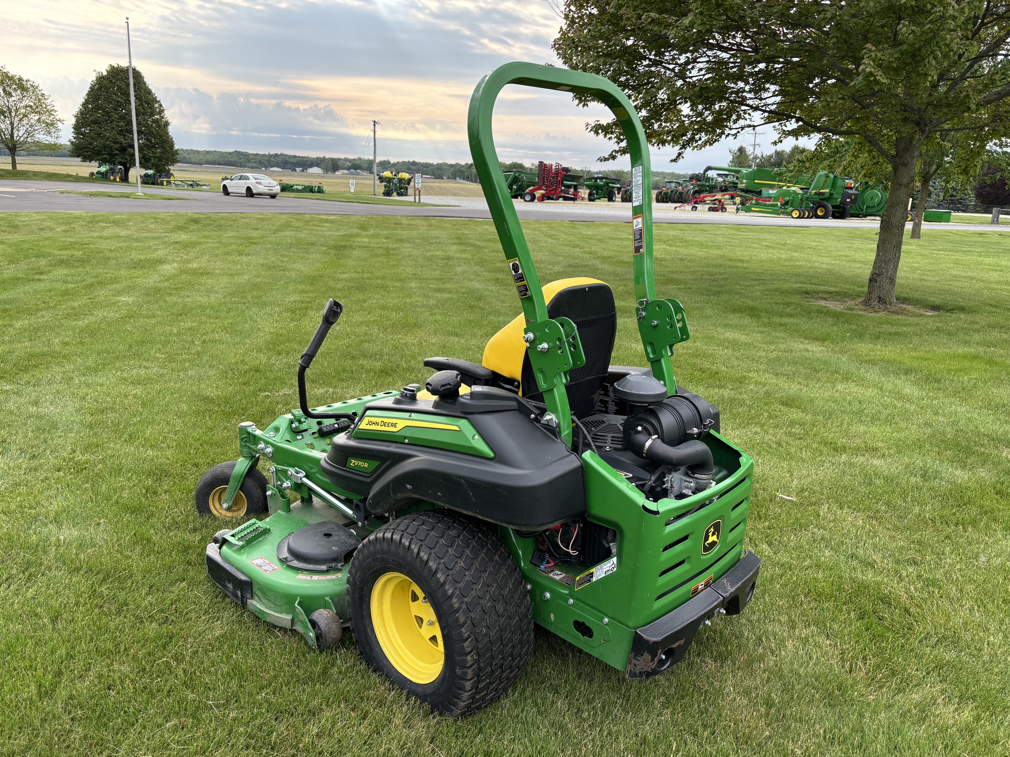 New In-Stock 2025 John Deere Z970R Zero Turn Mowers at Koenig Equipment in Urbana, OH - PhotoXL4