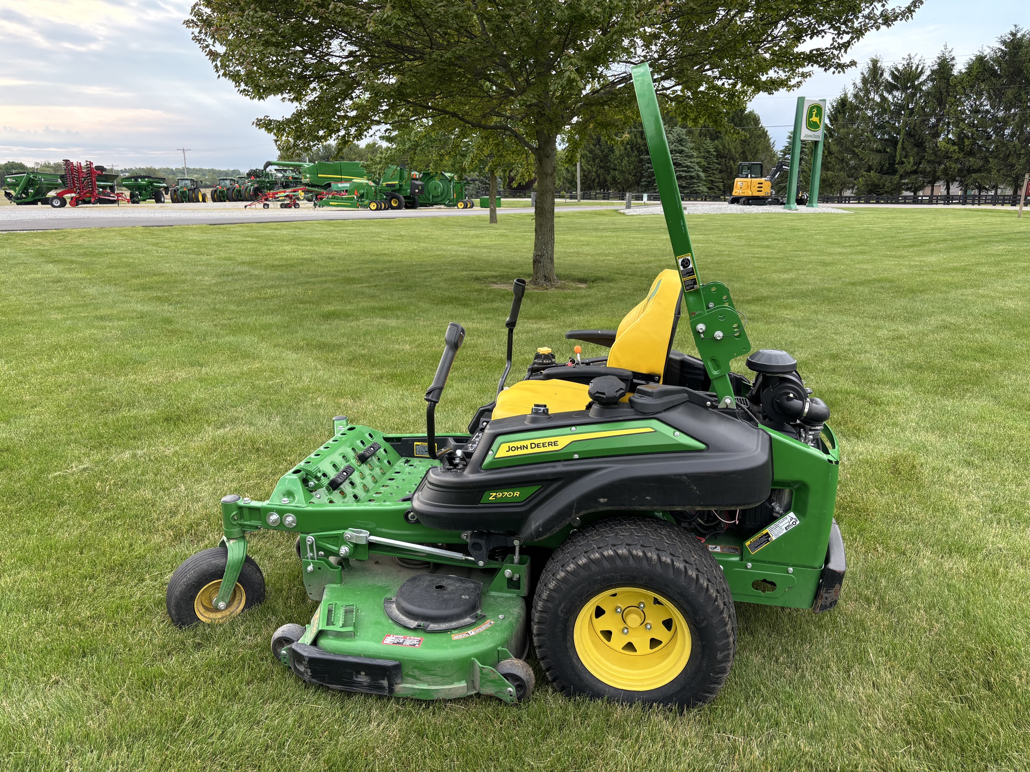 New In-Stock 2025 John Deere Z970R Zero Turn Mowers at Koenig Equipment in Urbana, OH - PhotoXL7