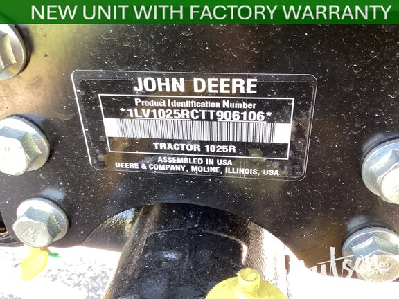 Photo of 2026 John Deere 1025R