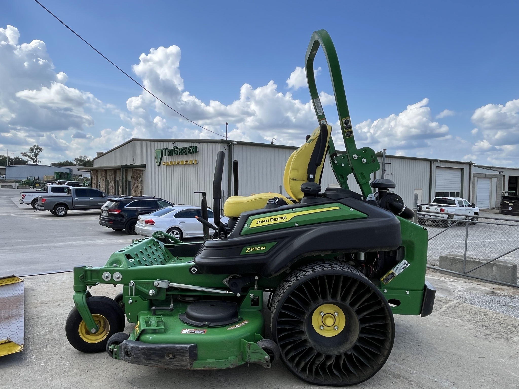 2025 John Deere Z930M