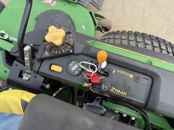 2022 John Deere Z970R - Photo18