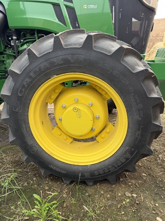 2021 John Deere 5090E - Photo5