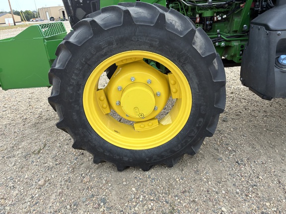 2021 John Deere 5090E - Photo9