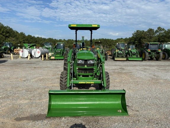 2019 John Deere 4044M