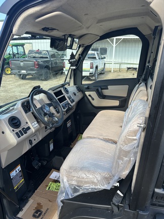 Used 2021 John Deere XUV 835R ATVs & Gators at Horizon Ag & Turf in Barrhead, AB - Photo7